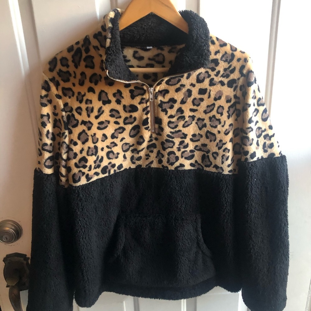 Leopard Sherpa